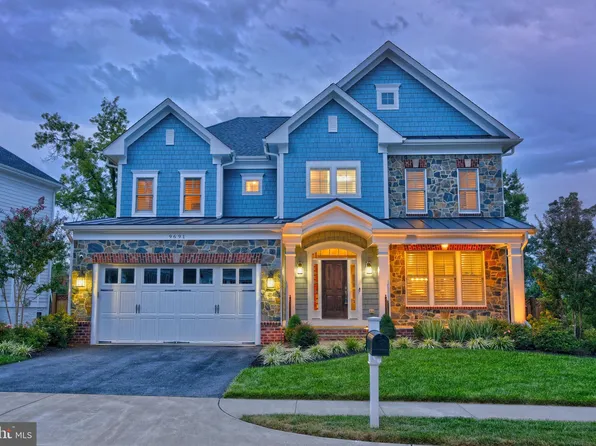 9691 Parkland Meadow Ln, Vienna, VA 22181
