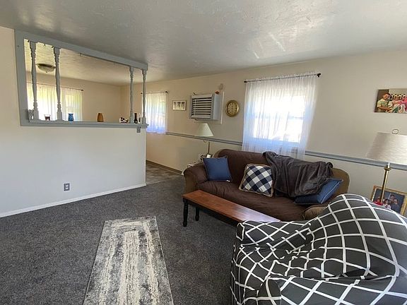 4th image of 235 Woodlawn Ave