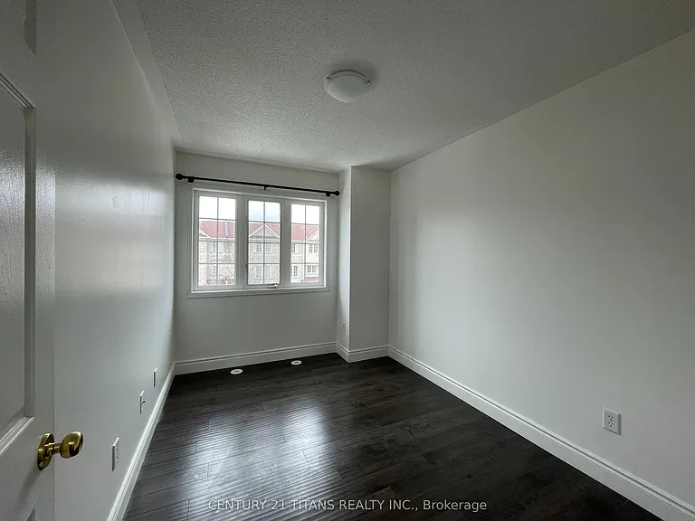 11 Etienne St — Photo 17