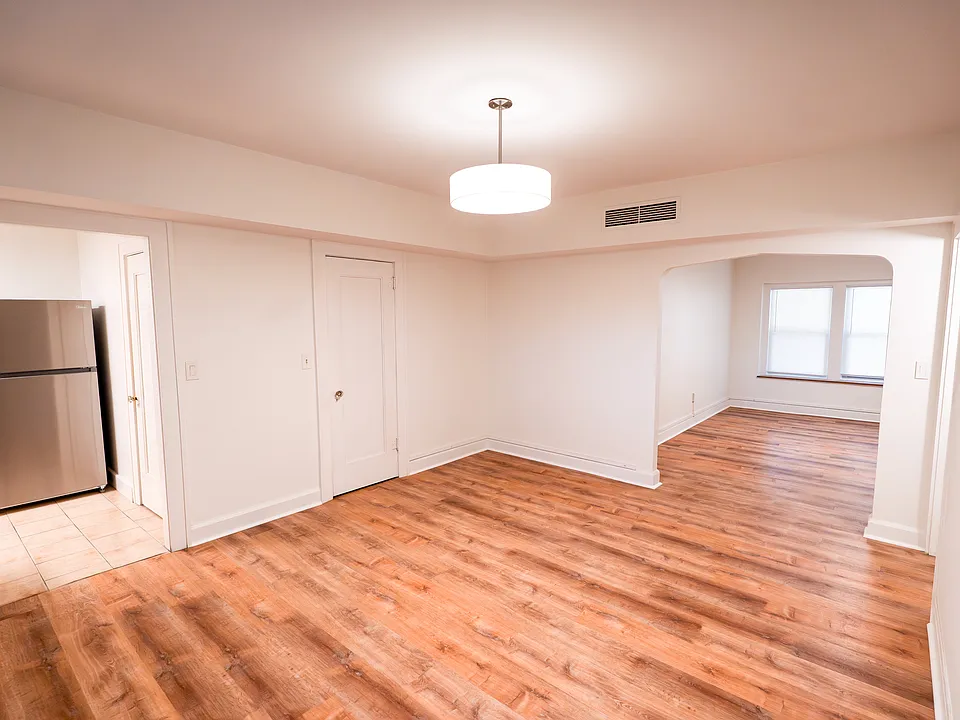 3007 Grand Ave #5