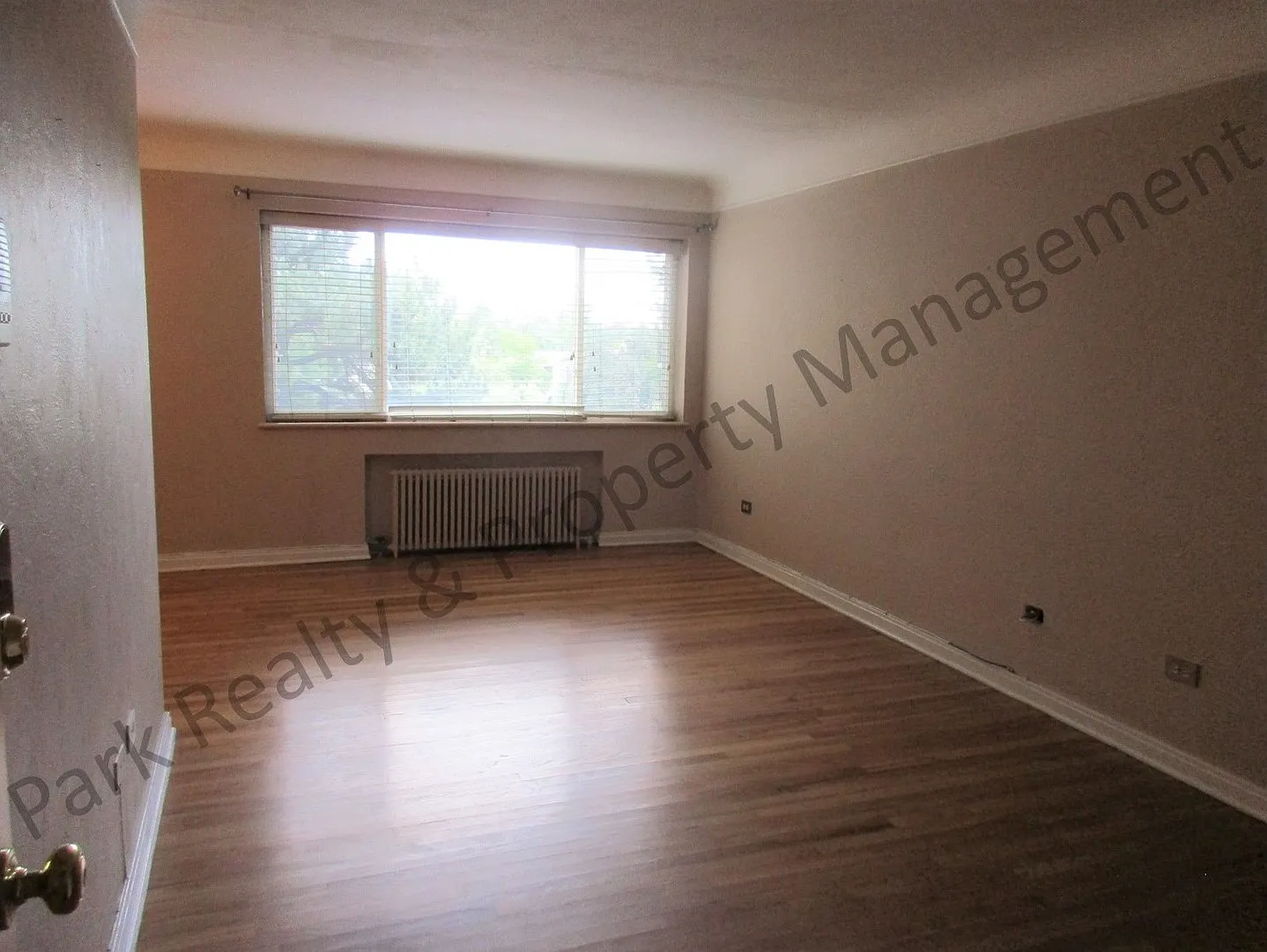 733 E 2nd Ave #304 — Photo 2