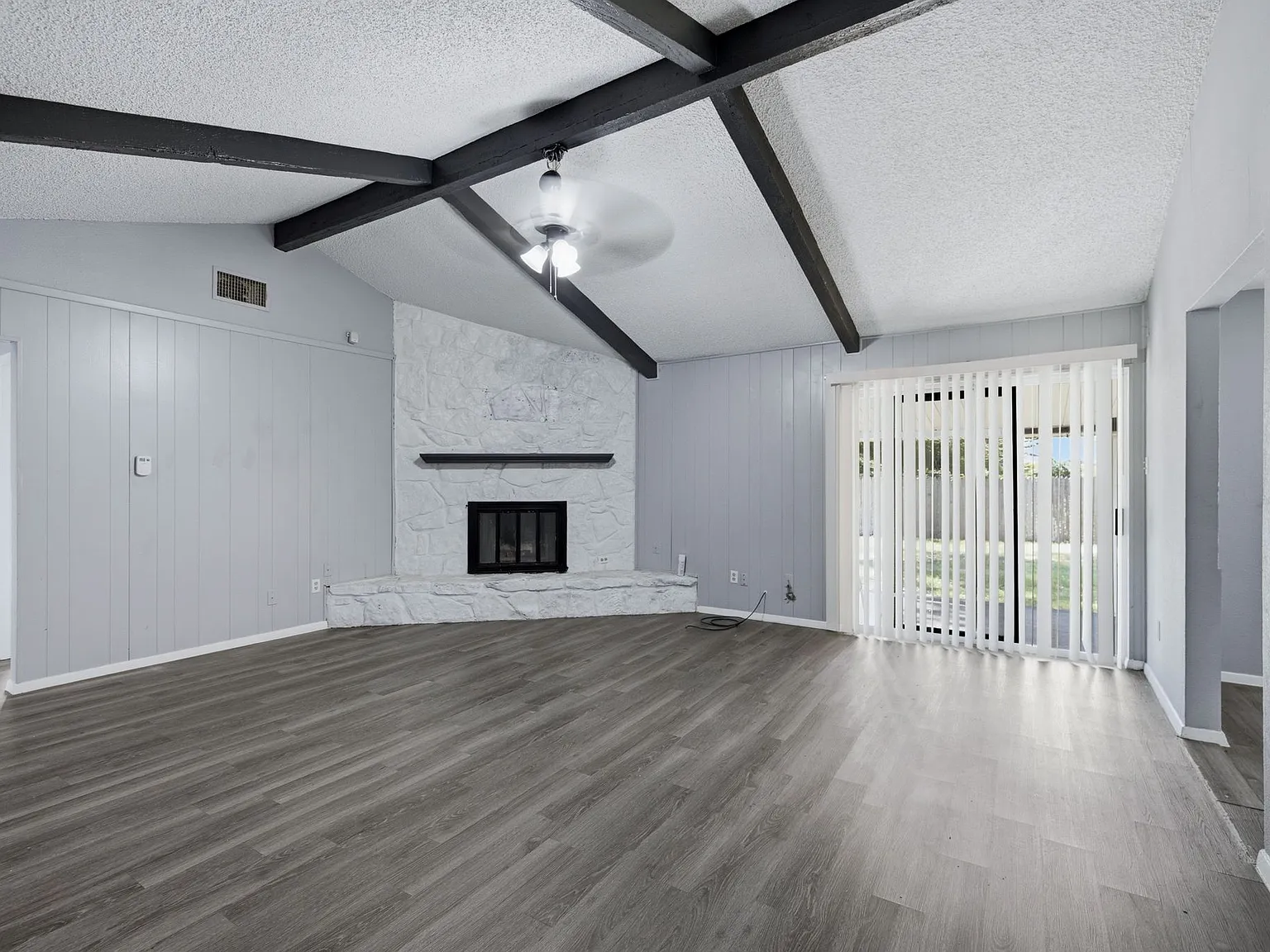 3 bed, 1501 sqft, $2,100 — Photo 4