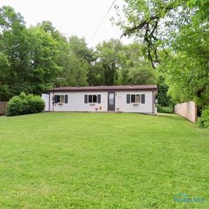 10245 Angola Rd, Swanton, OH, 43558