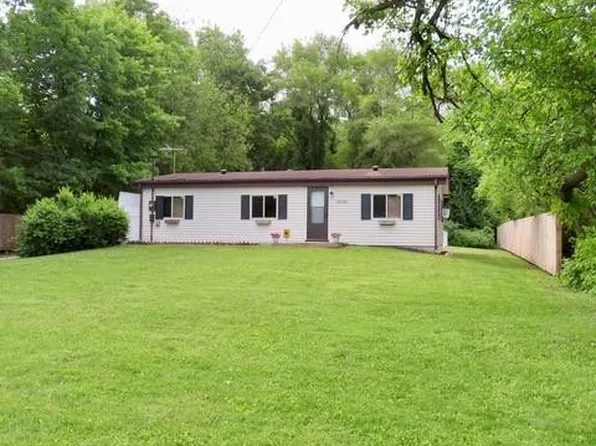 10245 Angola Rd, Swanton, OH 43558