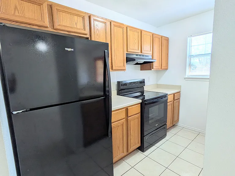 1070 Misty Acres Dr — Photo 13