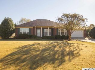 217 Tara Leigh Dr, Huntsville, AL 35811