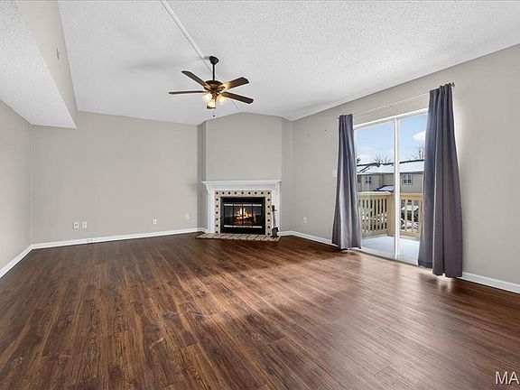4th image of 9117 N Swan Cir