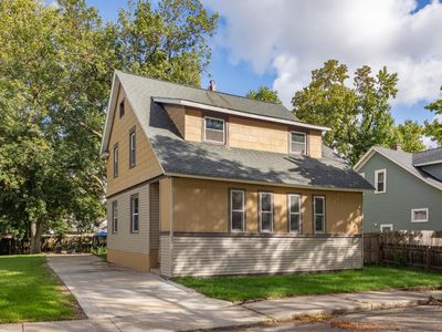 1317 Lay Blvd, Kalamazoo, MI, 49001