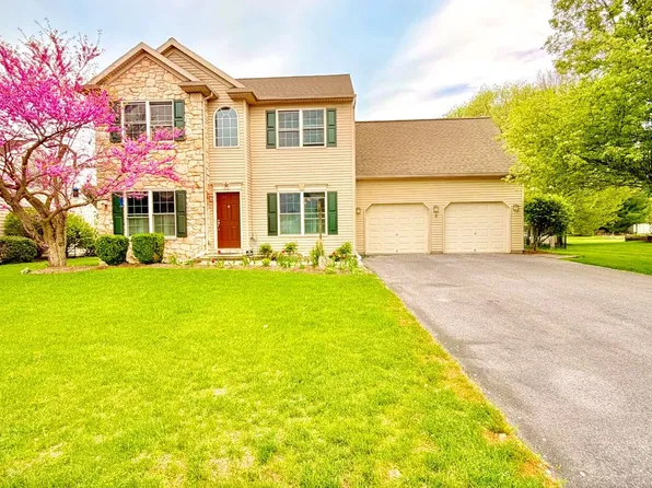 14 Manor Cir #L-0047, Palmyra, PA 17078