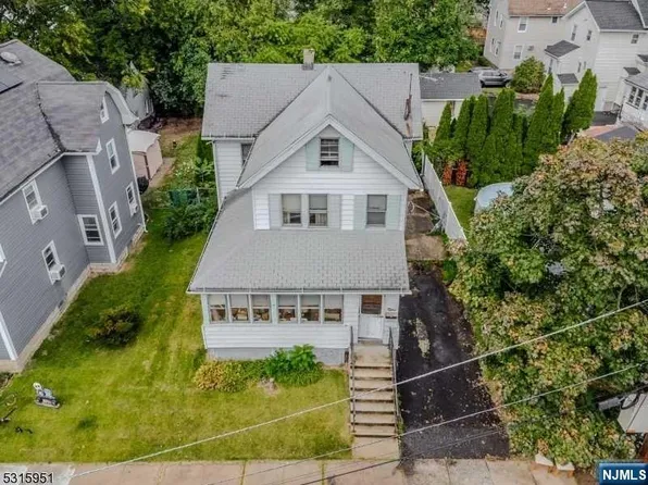 9 Sycamore St, Bloomfield, NJ 07003