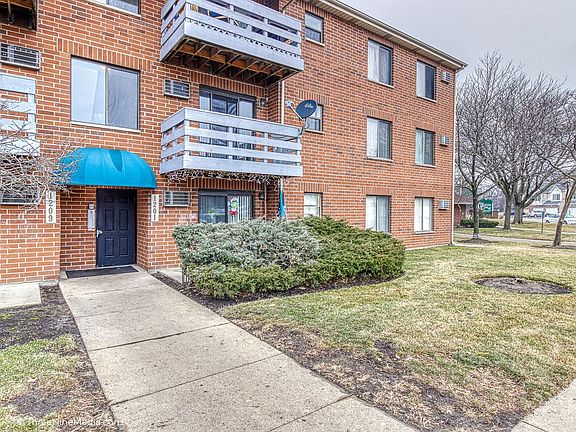 3rd image of 1209 N Winslowe Dr Unit 103