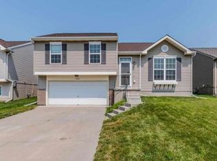 19358 X St #19358, Omaha, NE 68135