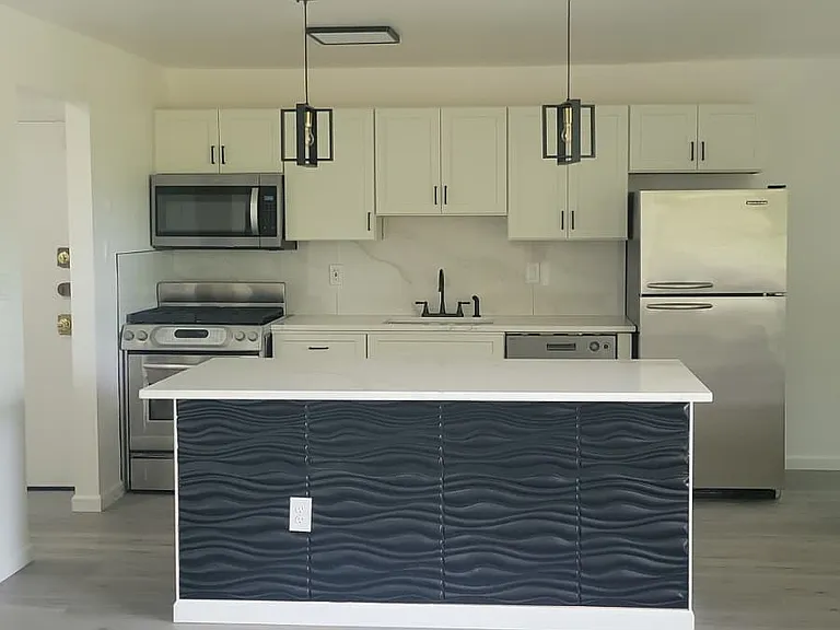 7172 Donnell Pl — Photo 7