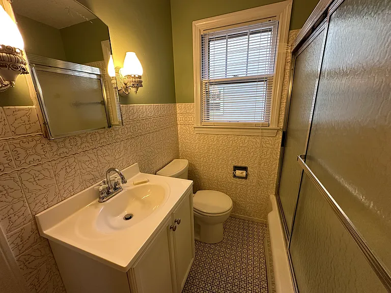 151 Clifton Dr — Photo 4