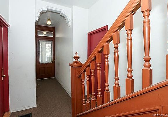 4th image of 1832 George Street #2B