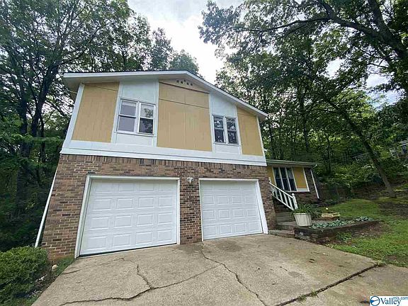 3rd image of 11321 Mountaincrest Dr SE