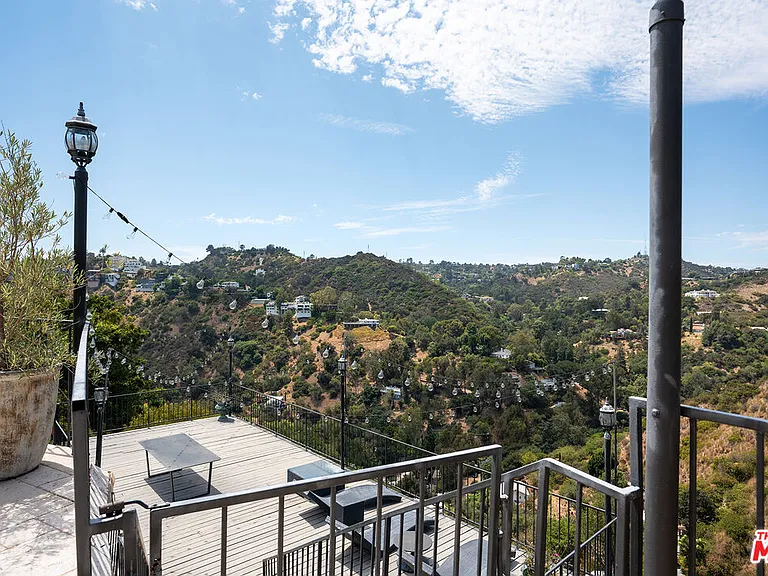 8020 Zeus Dr — Photo 18