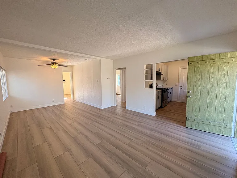 15635 Curtis Ave #1 — Photo 5