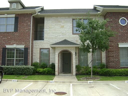 1st image of 447 Forest Dr