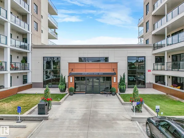 200 Bellerose Dr #814, Saint Albert, AB T8N 7P7