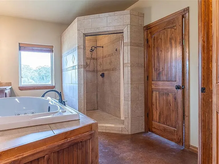 21698 SW Coombs Rd — Photo 11
