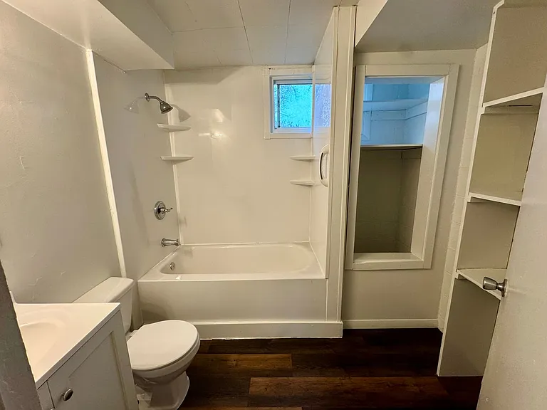 1811 13th Ave #9 — Photo 12