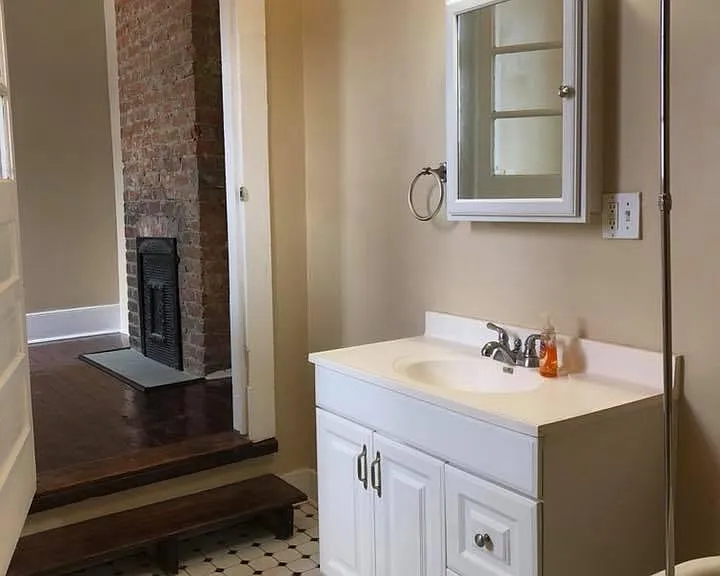 2238 Annunciation St — Photo 8