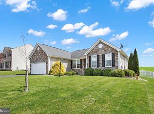 11397 Buhrman Dr E, Waynesboro, PA 17268