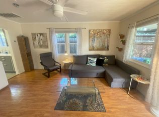 10157 Farragut Dr, Culver City, CA 90232