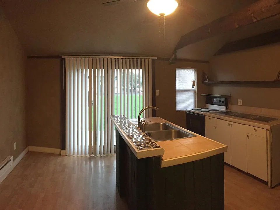 21 E Monterey St #HOUSE