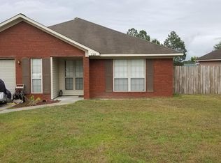 328 Clairemore Cir, Hinesville, GA 31313