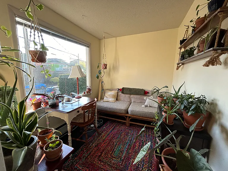 625 15th Ave E #1 — Photo 17