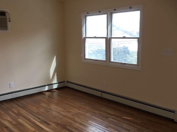 5th image of 5745 255th St Fl 2