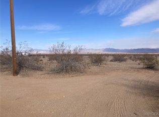 2450 S Cowlic Rd, Golden Valley, AZ 86413