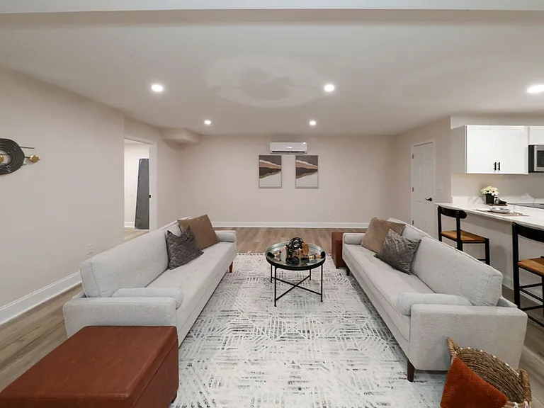 208 Fairfax Way — Photo 11