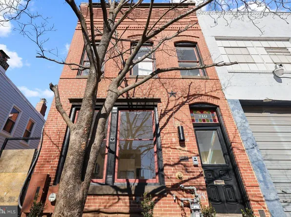710 E St SE, Washington, DC 20003