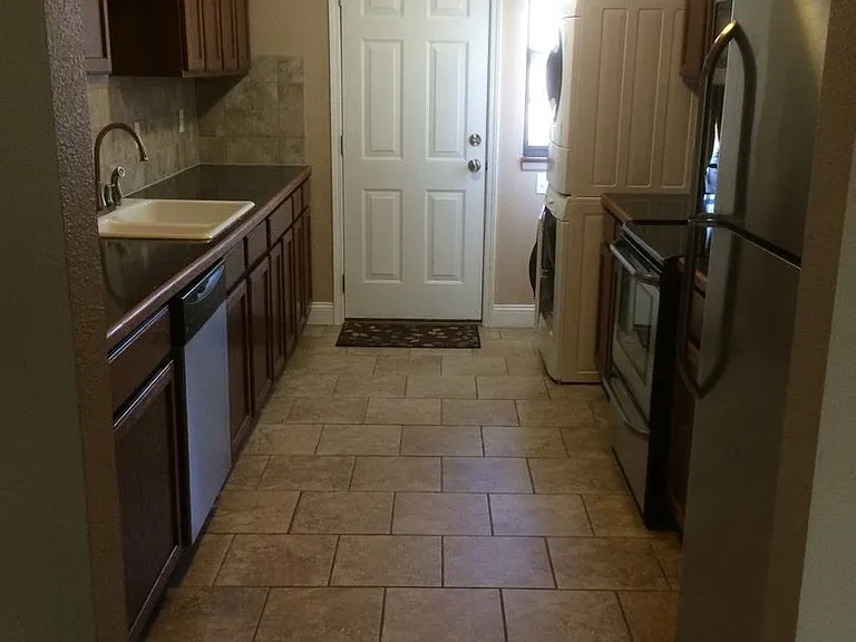 2934 SW Lydia Ave #205 — Photo 11