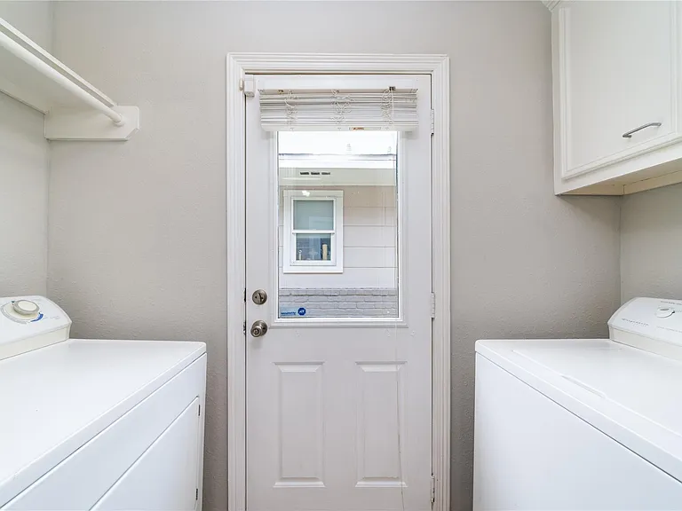 4405 Marina St #A — Photo 17