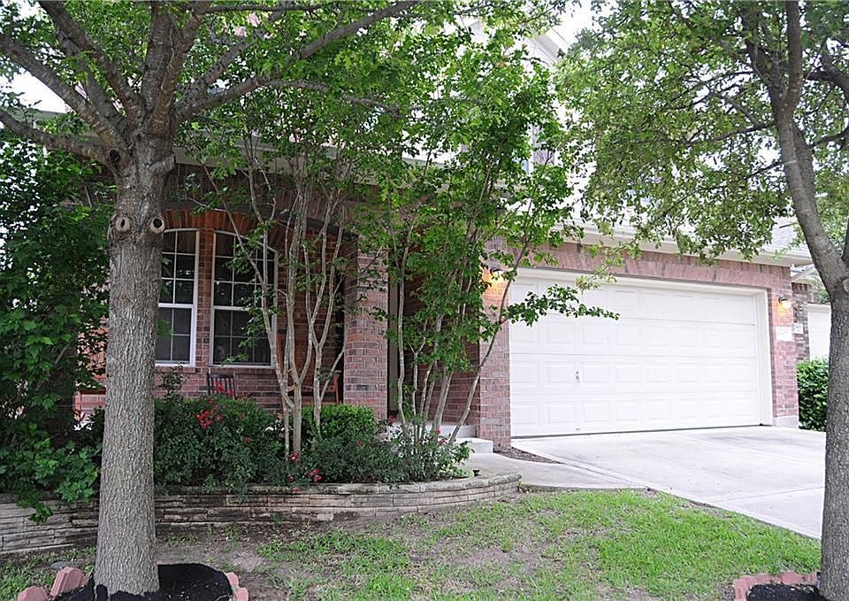 1st image of 15807 Neenah Oak Loop