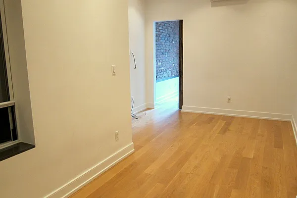 Rented by Tosh Marks Property Group | media 39