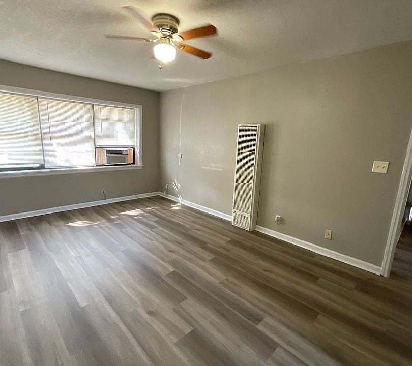 126 E 13th Baxter Springs 126 E 13th St Baxter Springs KS Zillow