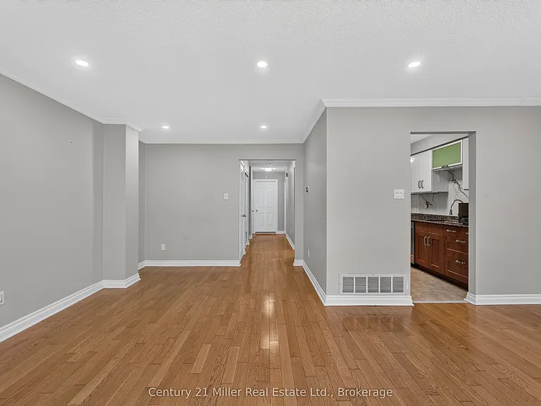 1162 Avondale Dr — Photo 8