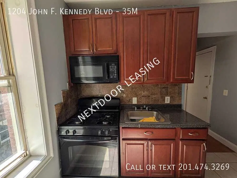 1204 John F Kennedy Blvd #35M