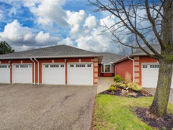 2nd image of 85 Beasley Cres #19