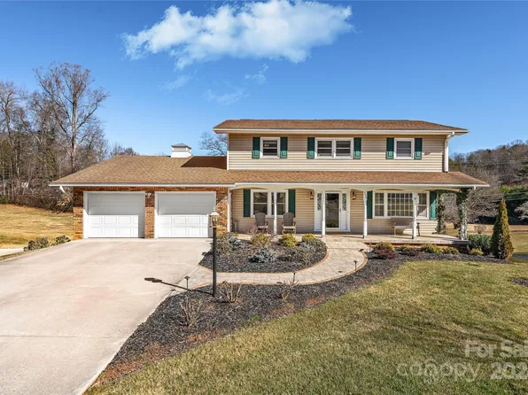 124 Glendale Dr, Waynesville, NC 28786