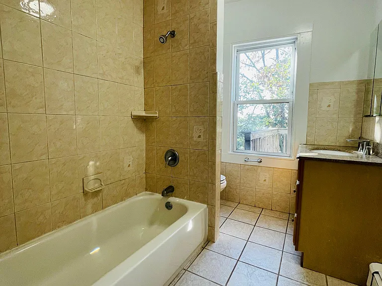 Photos were taken prior to the current tenancy.