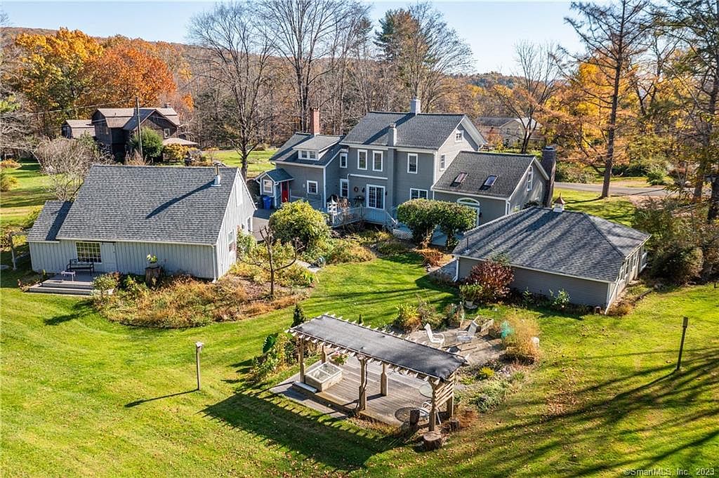 54 Old Bridge Rd, Brookfield, CT 06804 Zillow