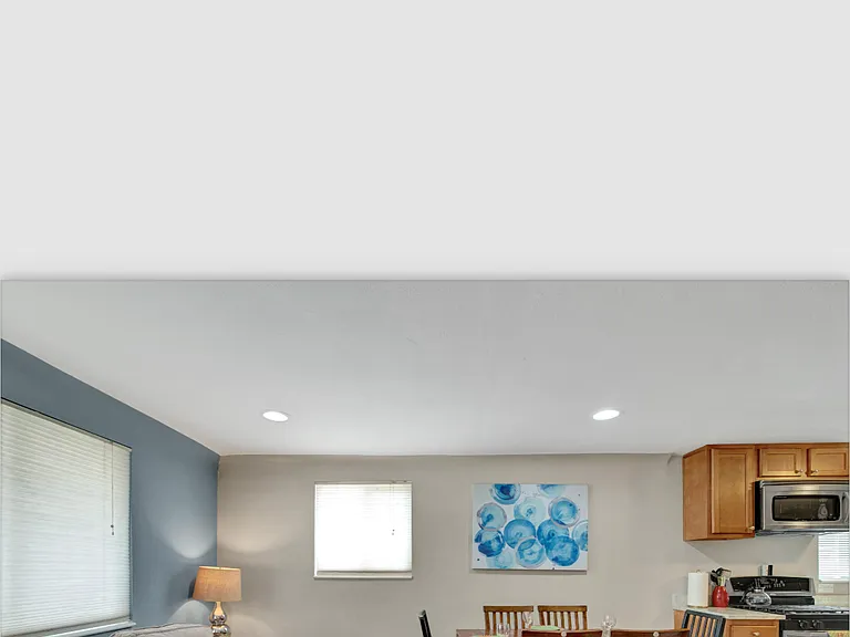 1315 S Wolff St — Photo 5