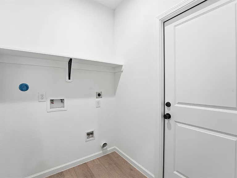 4354 Clover St #B — Photo 17