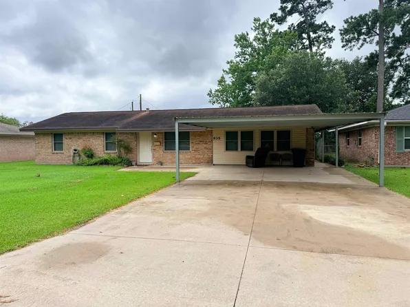 935 Travis St, Vidor, TX 77662